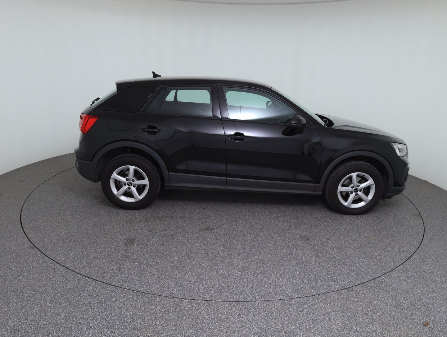 Audi Q2 35 TFSI intense | Bild 4 von 14