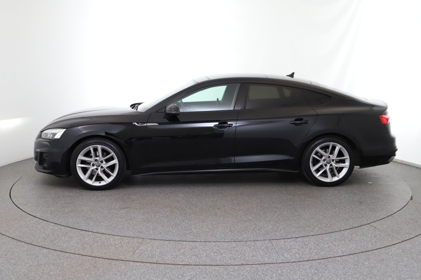 Audi A5 Sportback 35 TDI S line | Bild 2 von 29