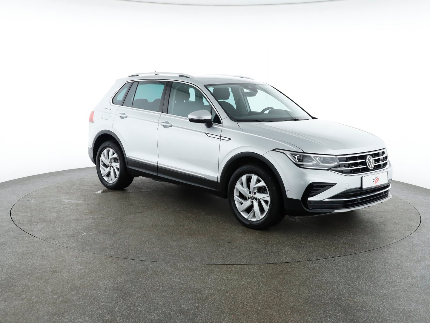 VW Tiguan Elegance TDI SCR 4MOTION DSG | Bild 7 von 29