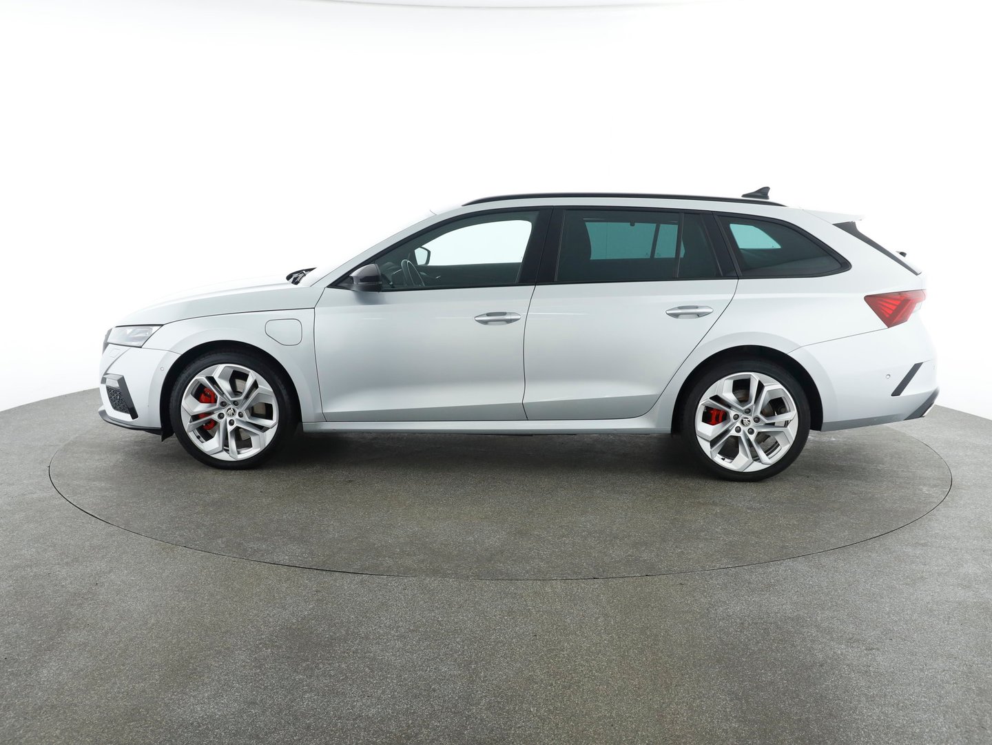 Škoda Octavia Combi RS iV 245 DSG | Bild 8 von 10