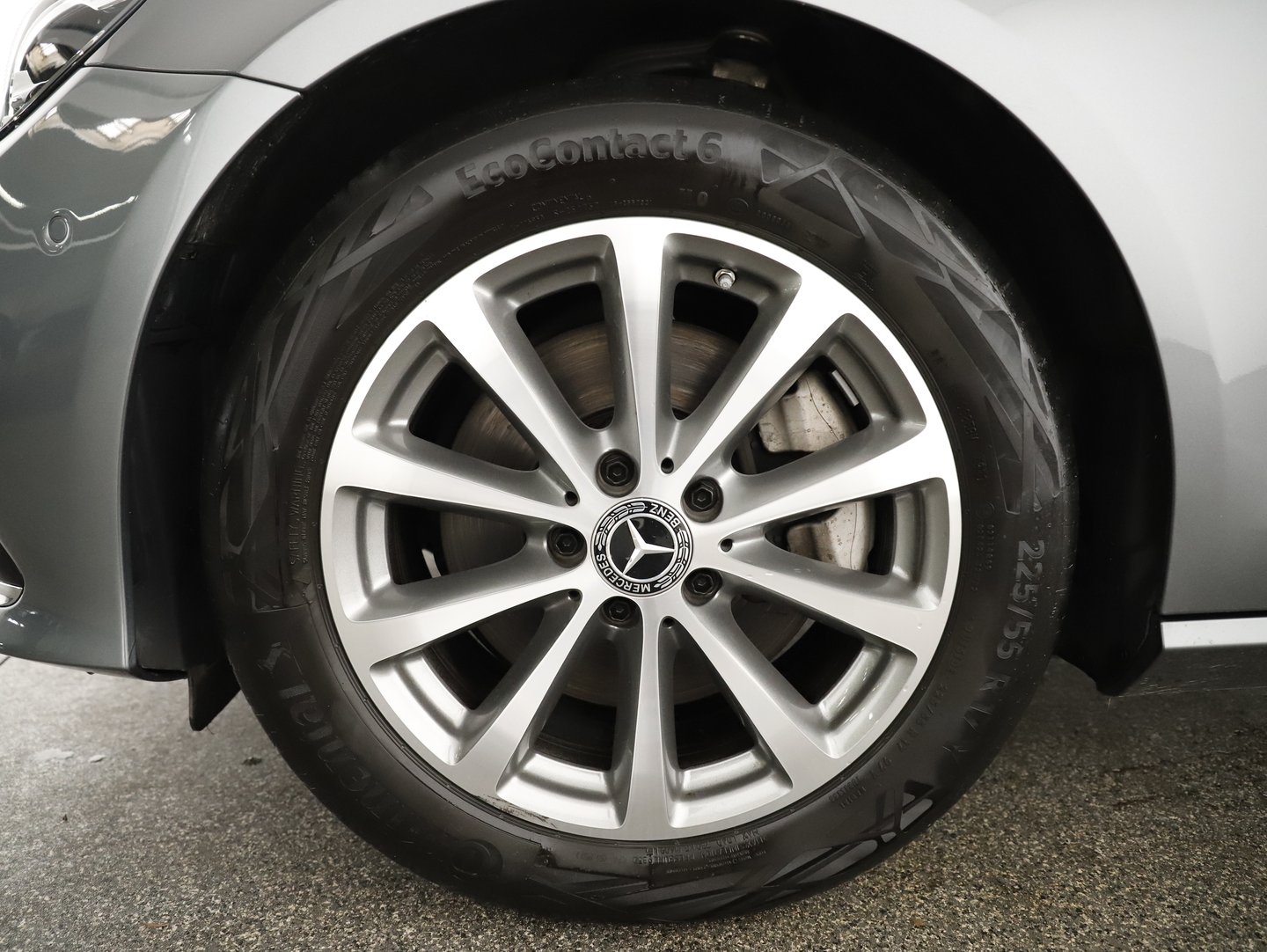 Mercedes E 220 d T 4MATIC Aut. | Bild 9 von 31