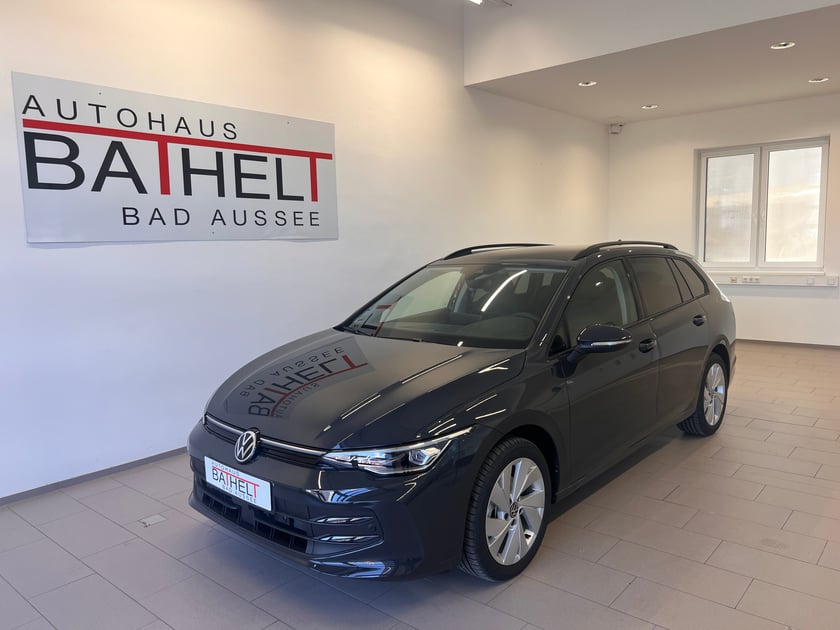 VW Golf Variant Life mHeV DSG