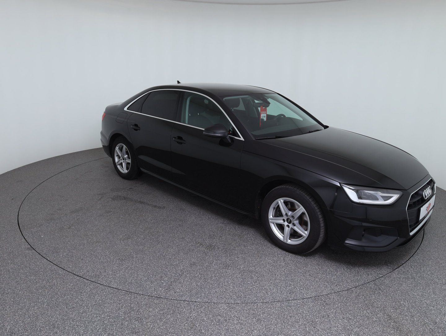 Audi A4 Limousine 30 TDI | Bild 3 von 14