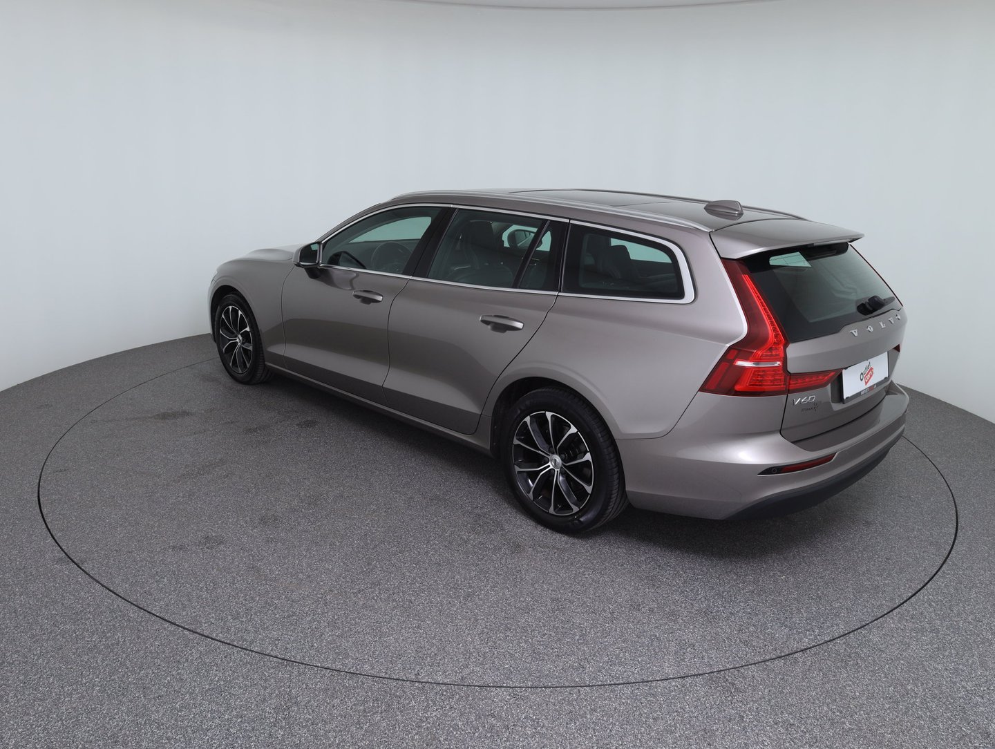 Volvo V60 D3 Momentum Pro Geartronic | Bild 7 von 8