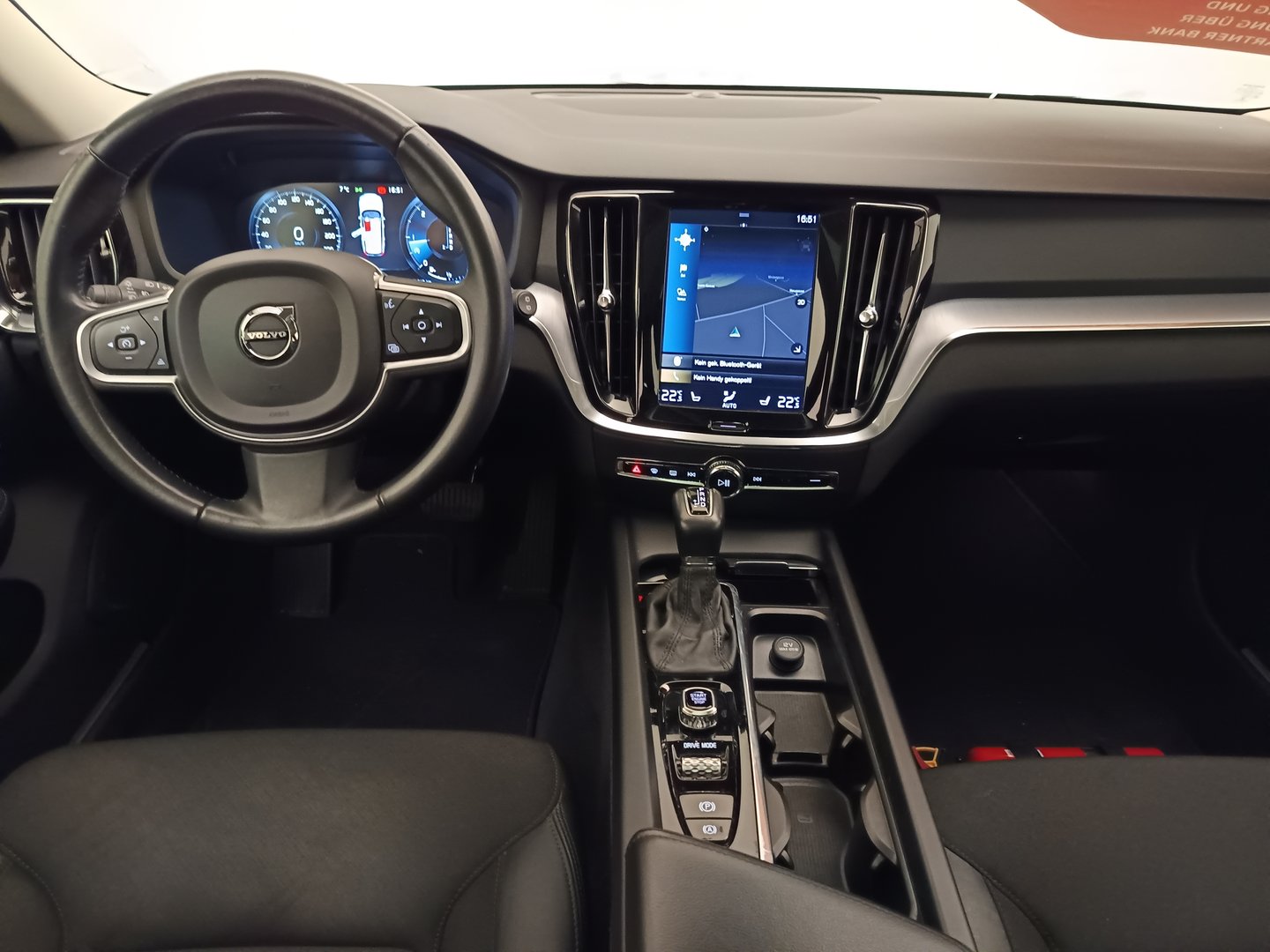 Volvo V60 D3 Momentum Pro Geartronic | Bild 14 von 31