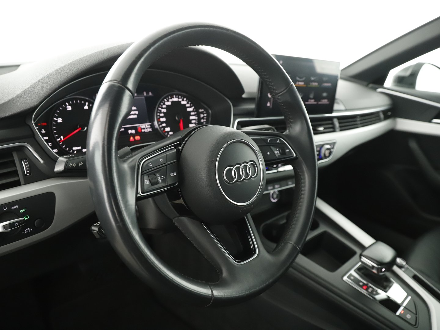 Audi A4 Avant 30 TDI advanced | Bild 16 von 30