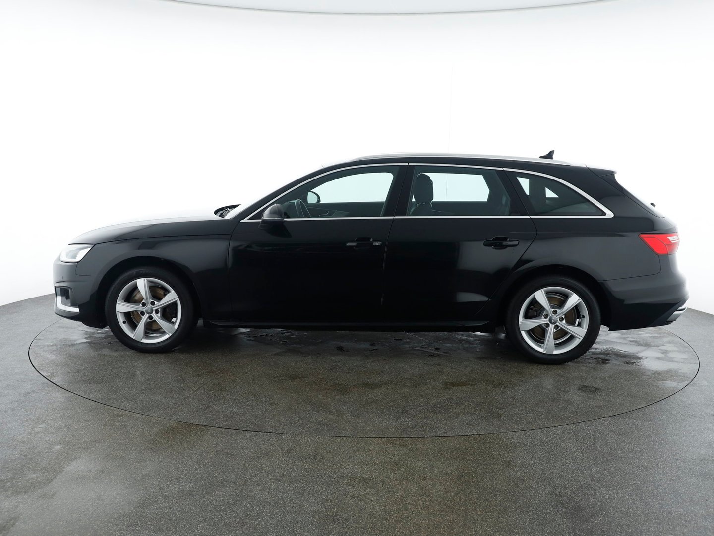 Audi A4 Avant 30 TDI advanced | Bild 8 von 30