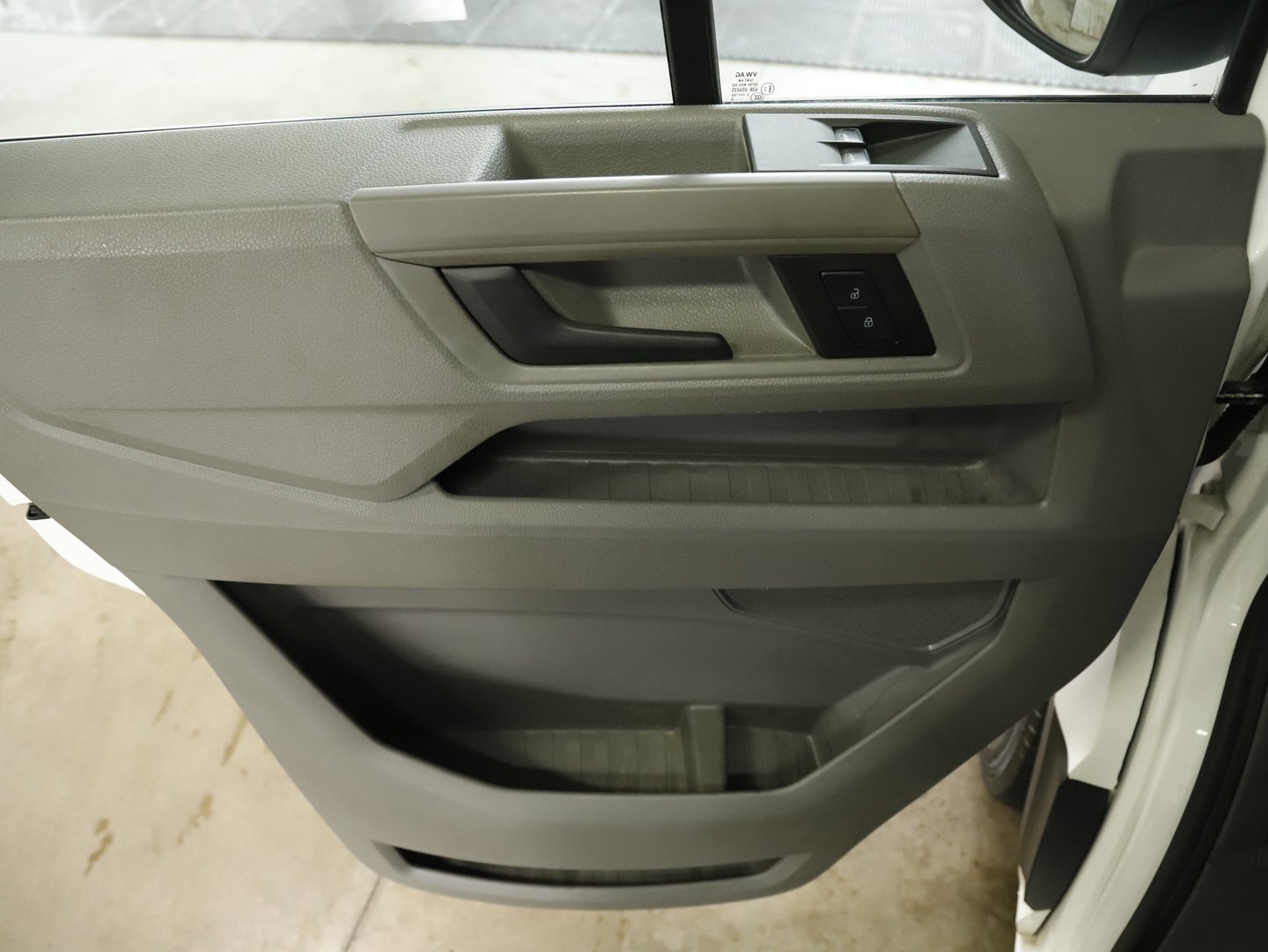 VW Crafter 35 Kasten L3H3 TDI Heck Single | Bild 6 von 16