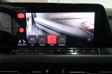 VW Golf Variant R-Line TSI in Deep Black Perleffekt