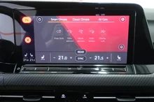 VW Golf Variant R-Line TSI in Deep Black Perleffekt