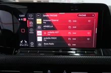 VW Golf Variant R-Line TSI in Deep Black Perleffekt
