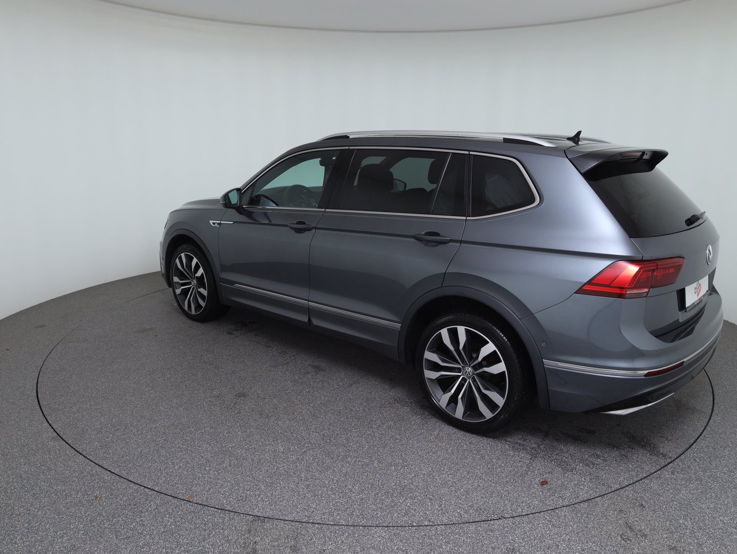 VW Tiguan Alls. HL TDI 4MOTION DSG 7-Sitzer | Bild 7 von 23