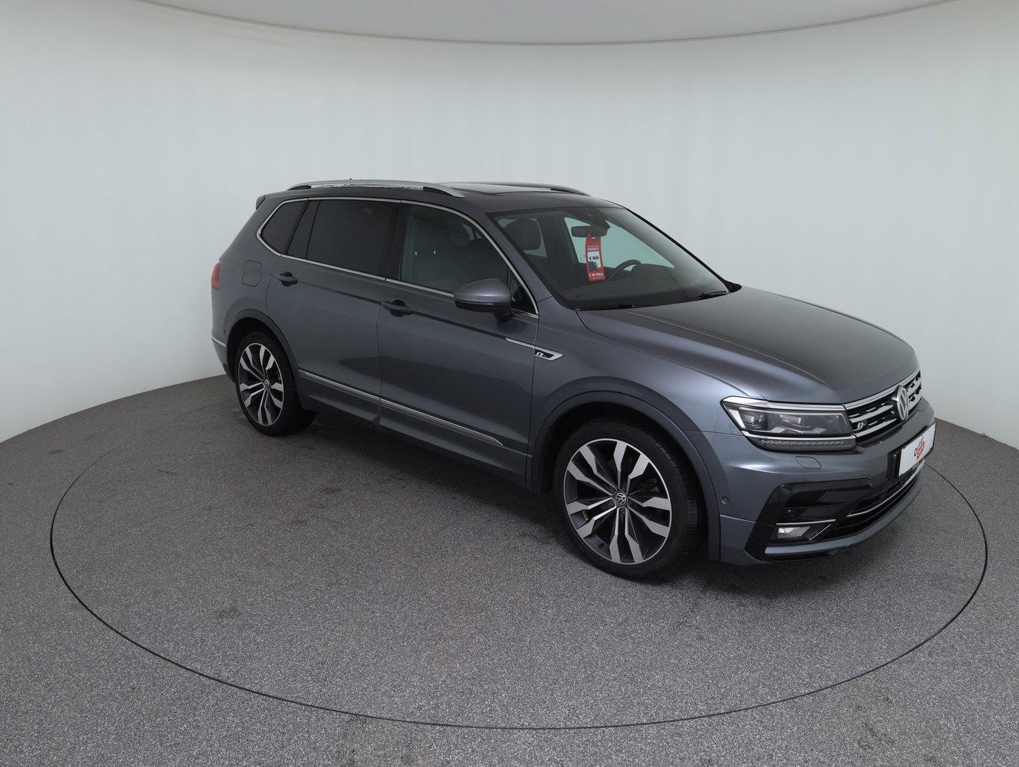 VW Tiguan Alls. HL TDI 4MOTION DSG 7-Sitzer | Bild 3 von 23