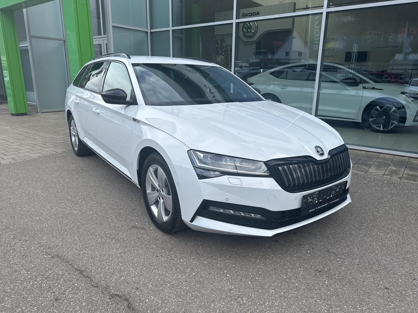 Škoda SUPERB Combi iV SPORTLINE DSG