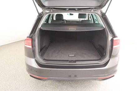 VW Passat Variant Business TDI DSG