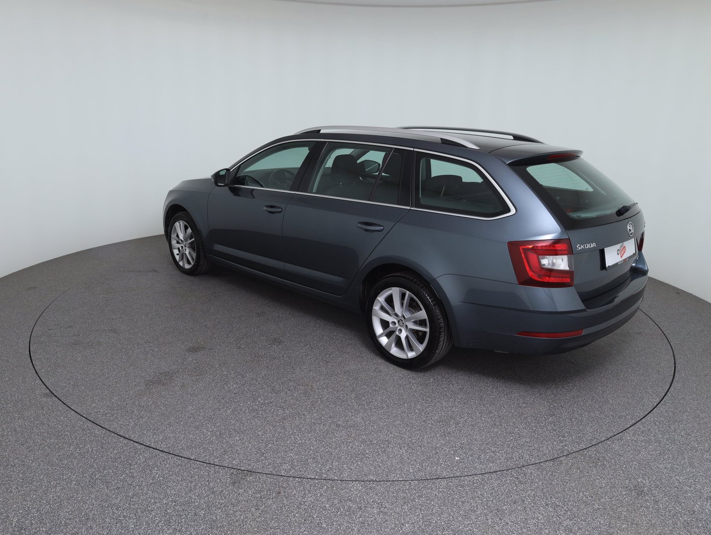 Škoda OCTAVIA Combi 4x4 Style Limited TDI | Bild 7 von 14