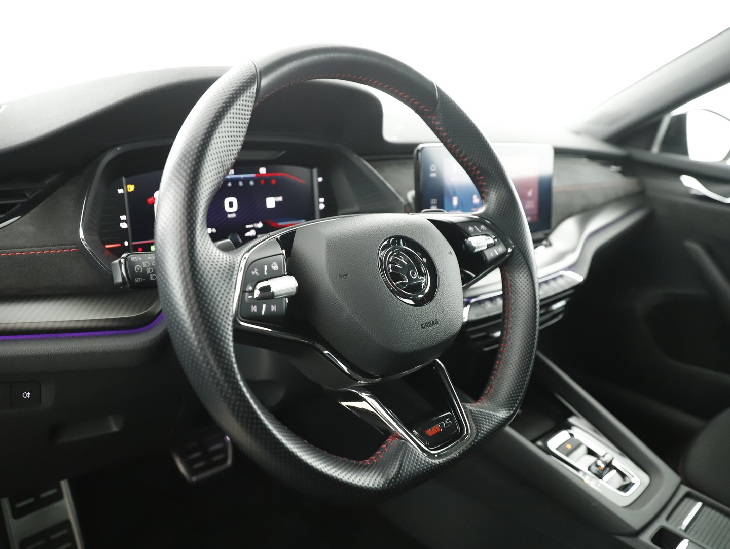 Škoda OCTAVIA Combi RS iV 245 DSG | Bild 15 von 30