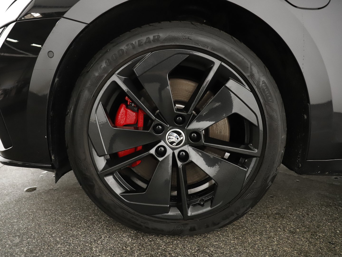 Škoda OCTAVIA Combi RS iV 245 DSG | Bild 9 von 30