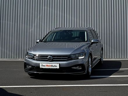 VW Passat Variant Elegance TDI DSG