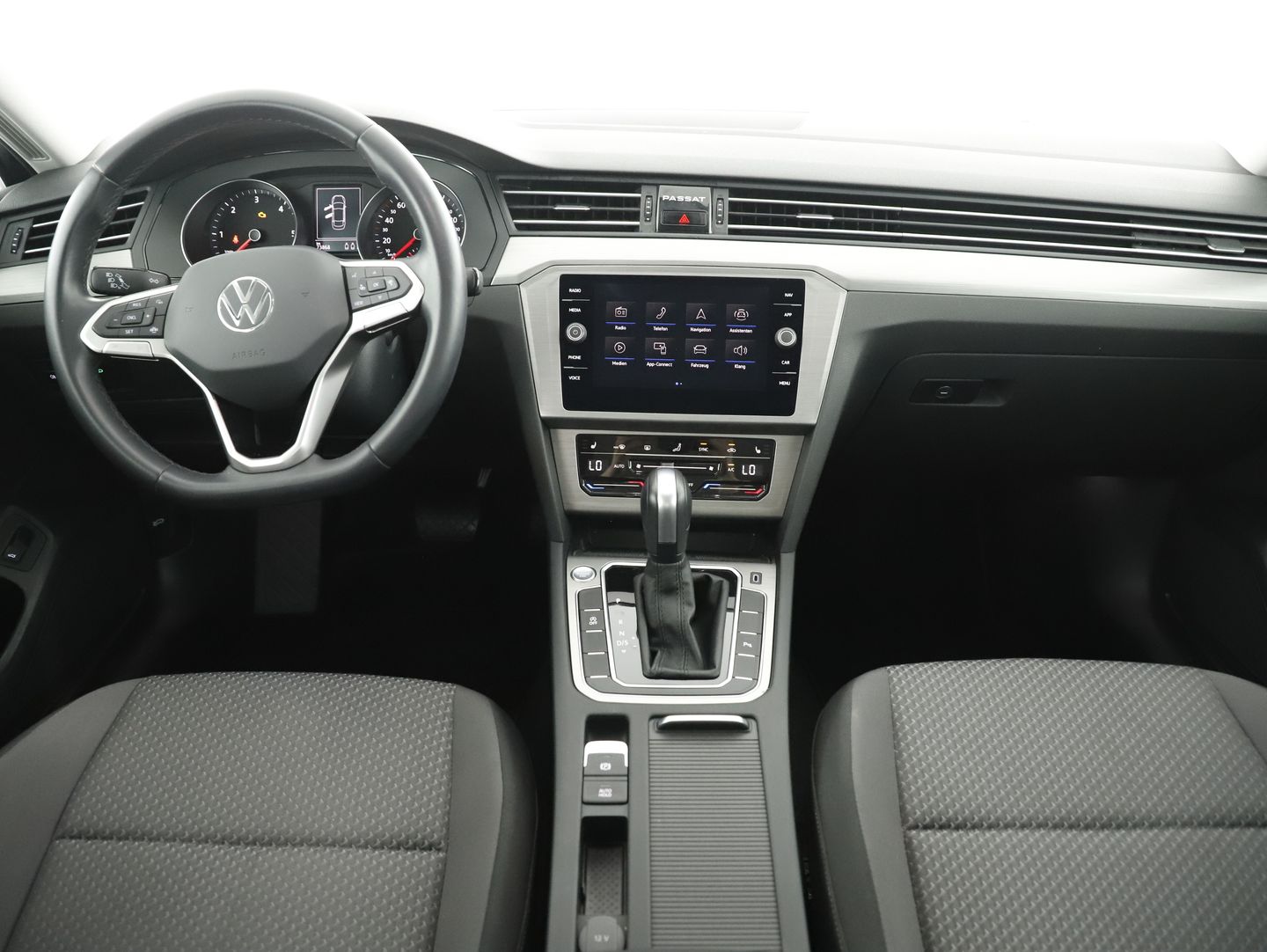 VW Passat 2,0 TDI DSG | Bild 8 von 20