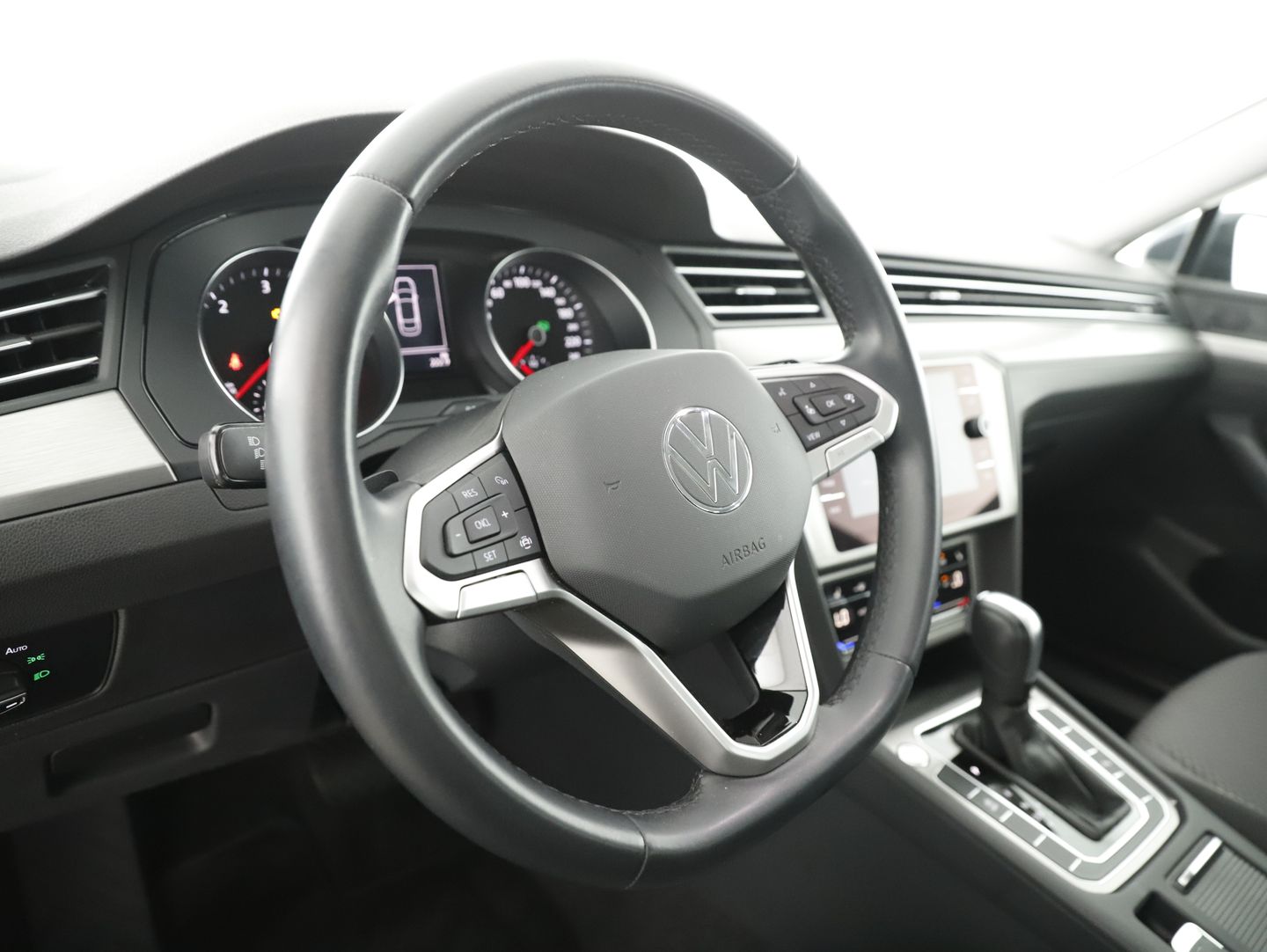 VW Passat 2,0 TDI DSG | Bild 9 von 20