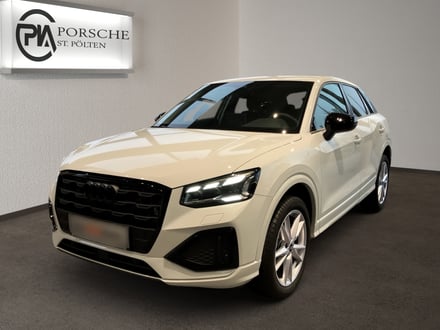 Audi Q2 30 TFSI admired