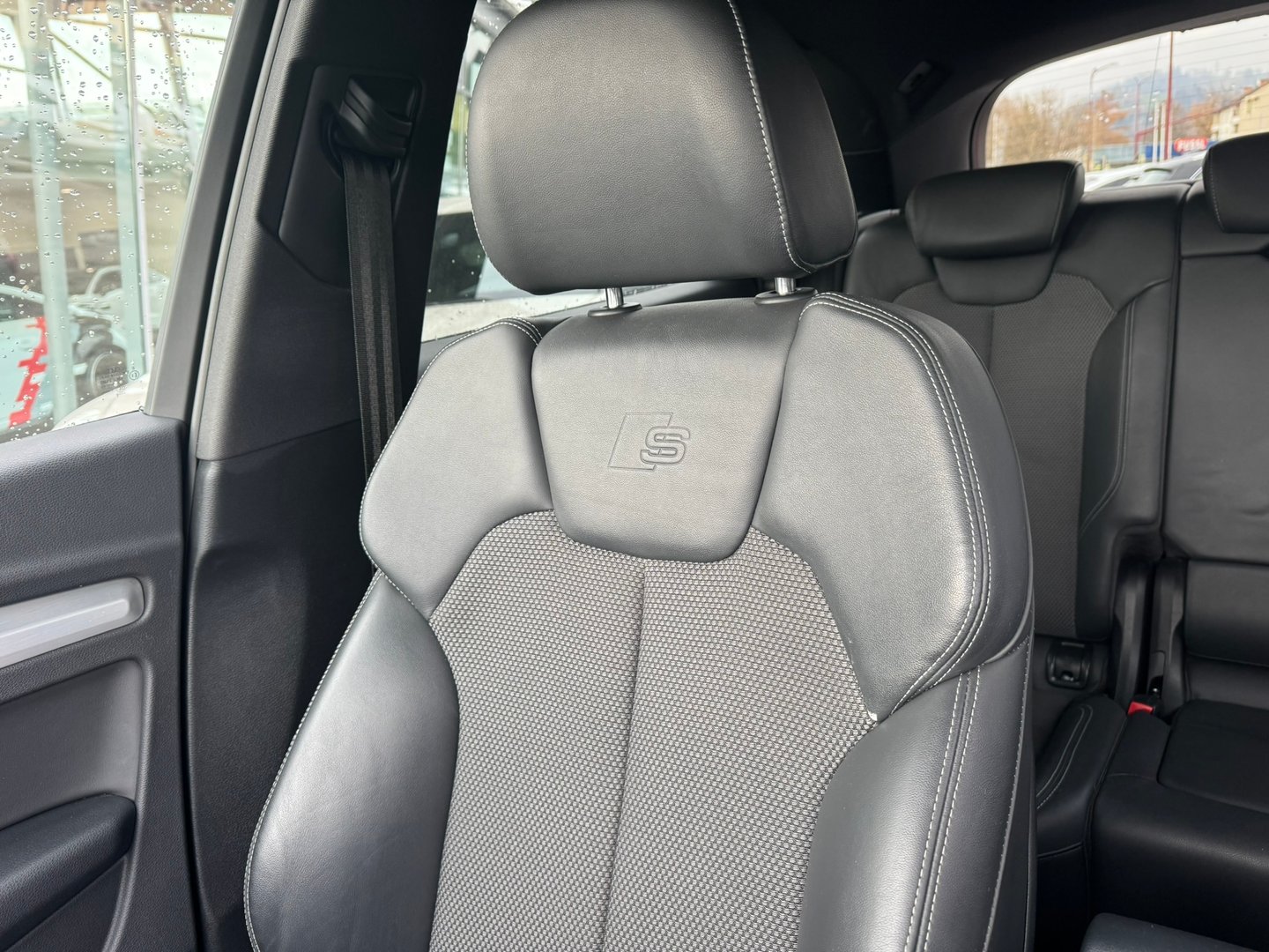 Audi Q5 35 TDI ultra quattro Sport | Bild 16 von 21