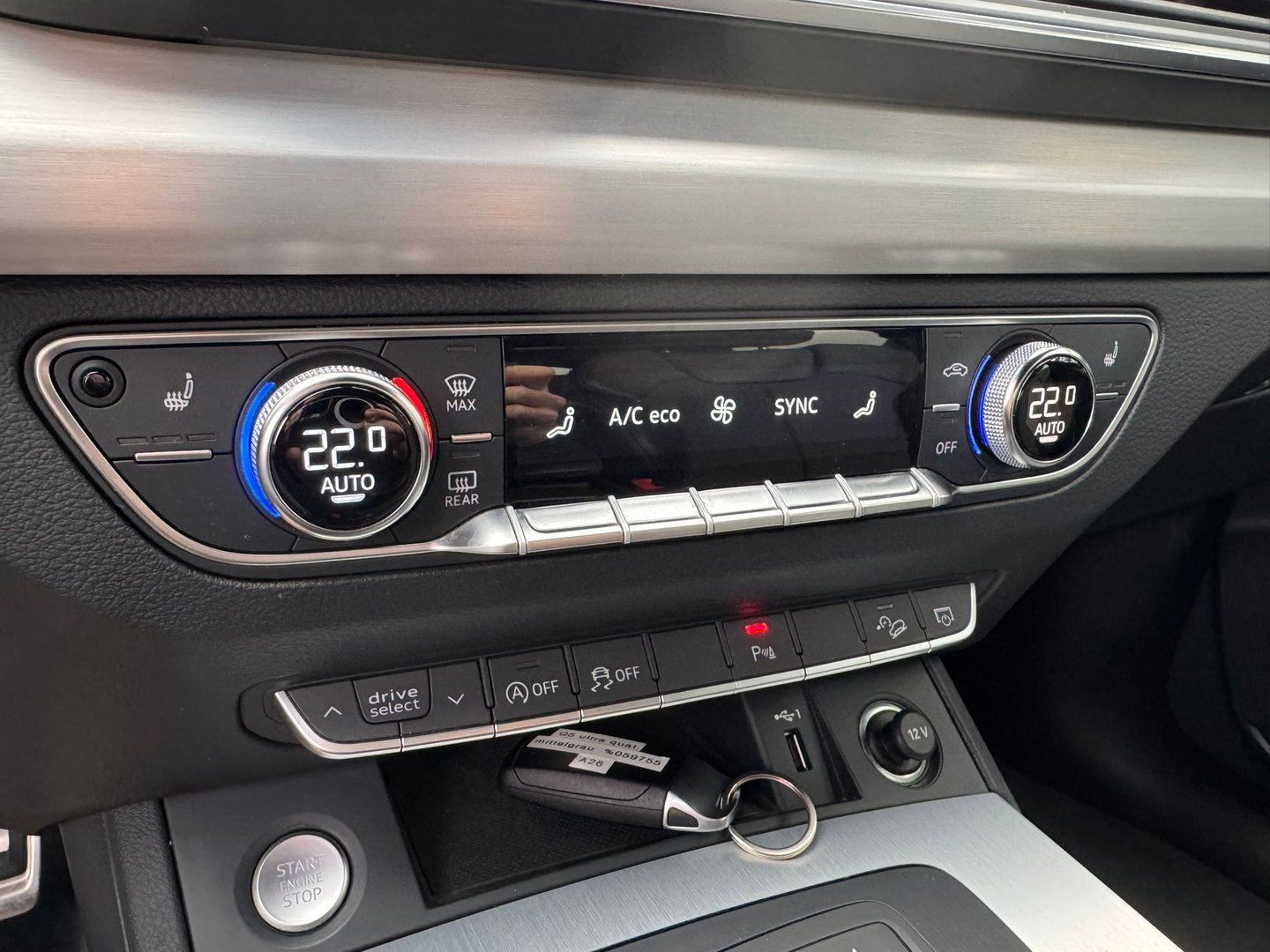 Audi Q5 35 TDI ultra quattro Sport | Bild 14 von 21