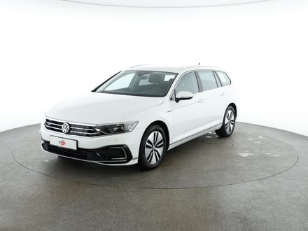 VW Passat Variant GTE