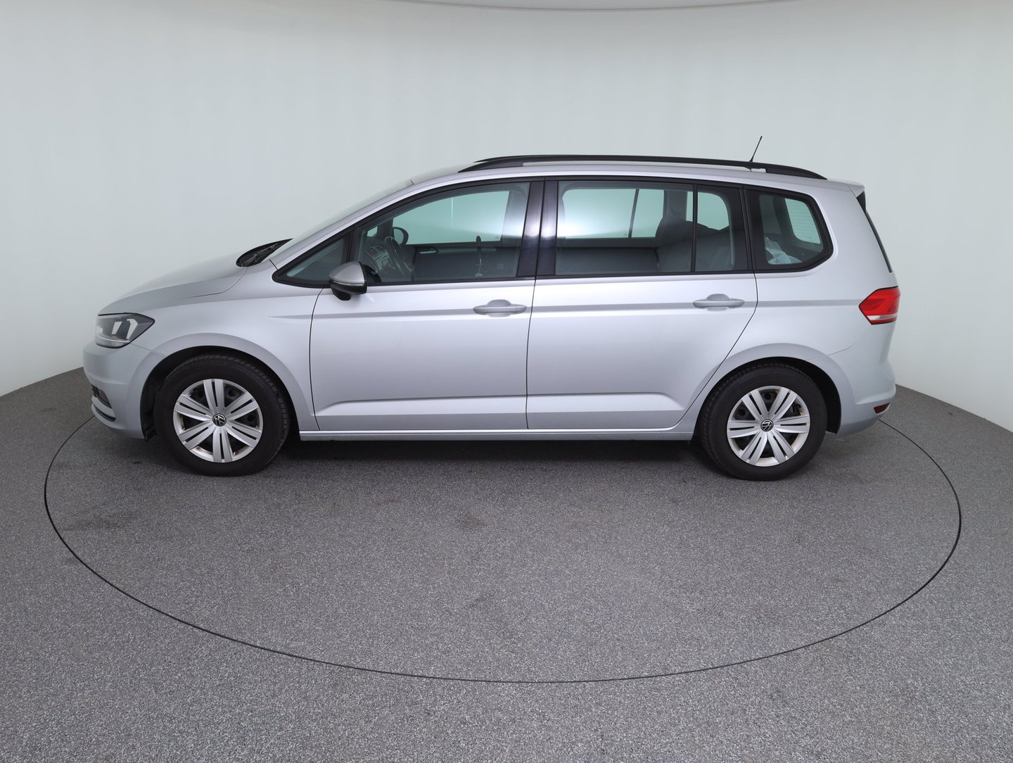 VW Touran TDI | Bild 8 von 14