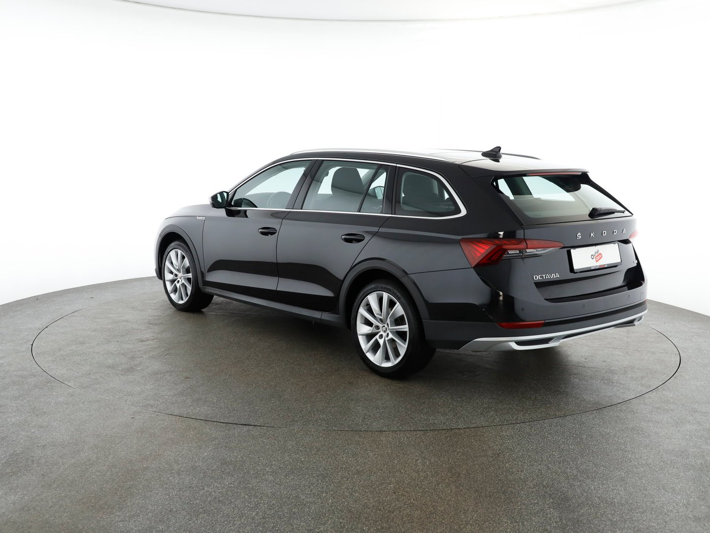 Škoda OCTAVIA Combi 4x4 SCOUT TDI DSG | Bild 3 von 29