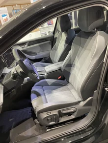 Thumbnail-Foto von Fahrzeug