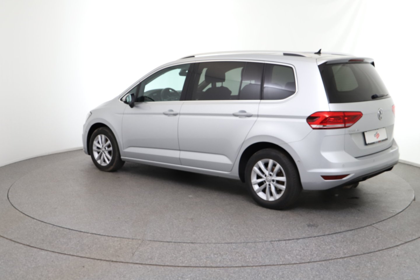 VW Touran Highline 2,0 SCR TDI | Bild 3 von 27