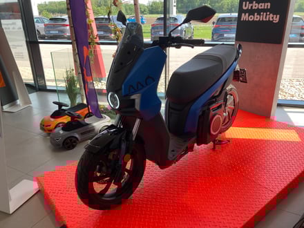 SEAT e-Roller 50 Tarifa Blue