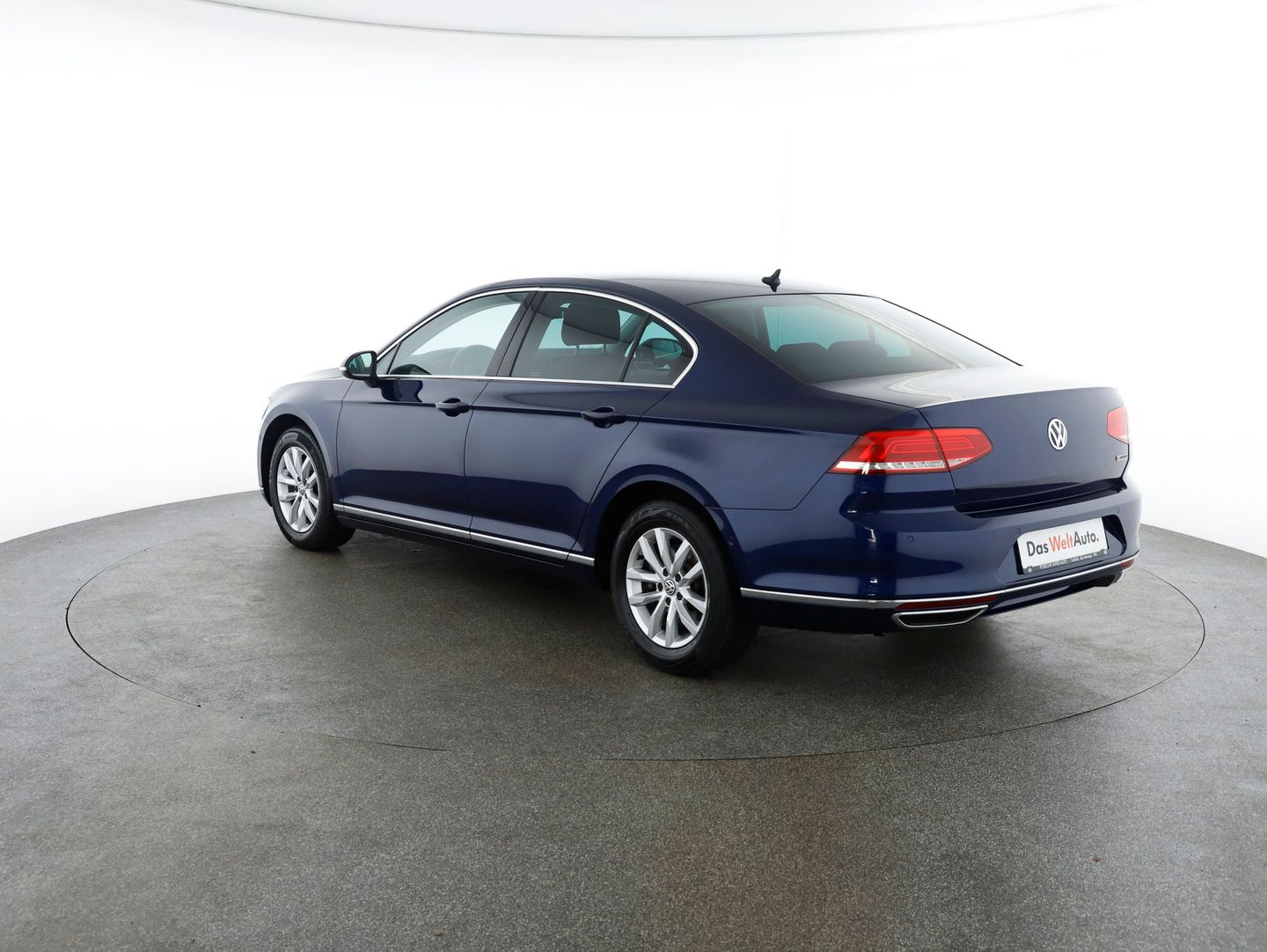 VW Passat Business 2,0 SRC TDI 4Motion DSG | Bild 3 von 26