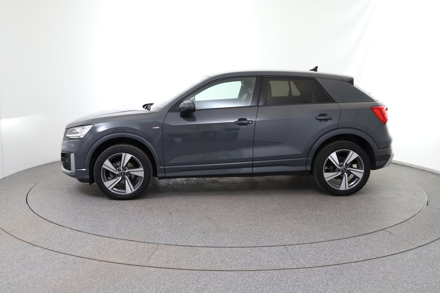 Audi Q2 30 TDI | Bild 2 von 22