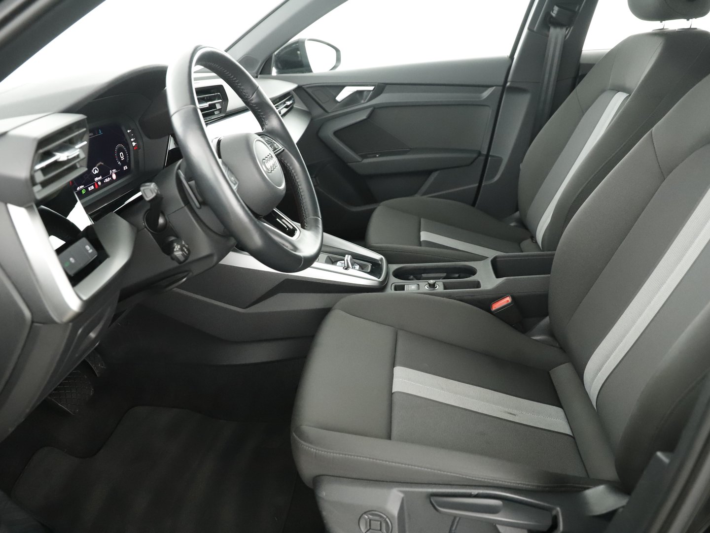 Audi A3 Sportback 35 TDI | Bild 13 von 30
