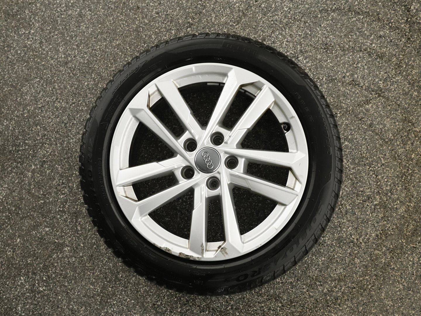 Audi A3 Sportback 35 TDI | Bild 28 von 30