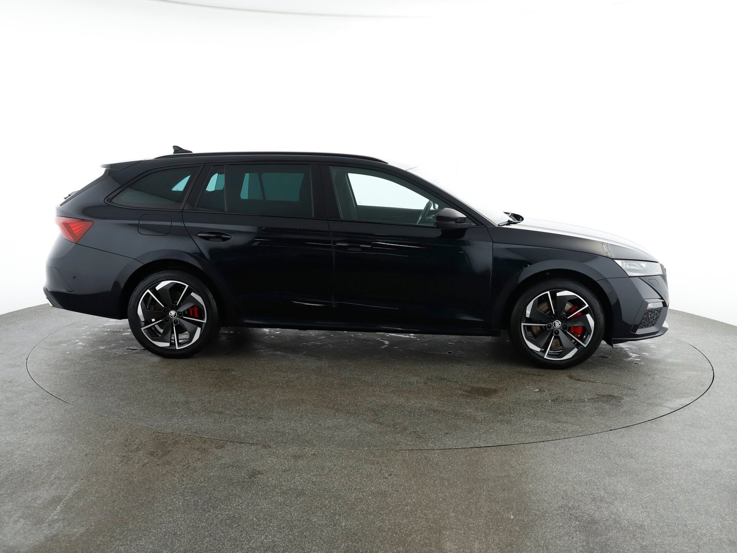 Škoda Octavia Combi RS iV 245 DSG | Bild 4 von 28