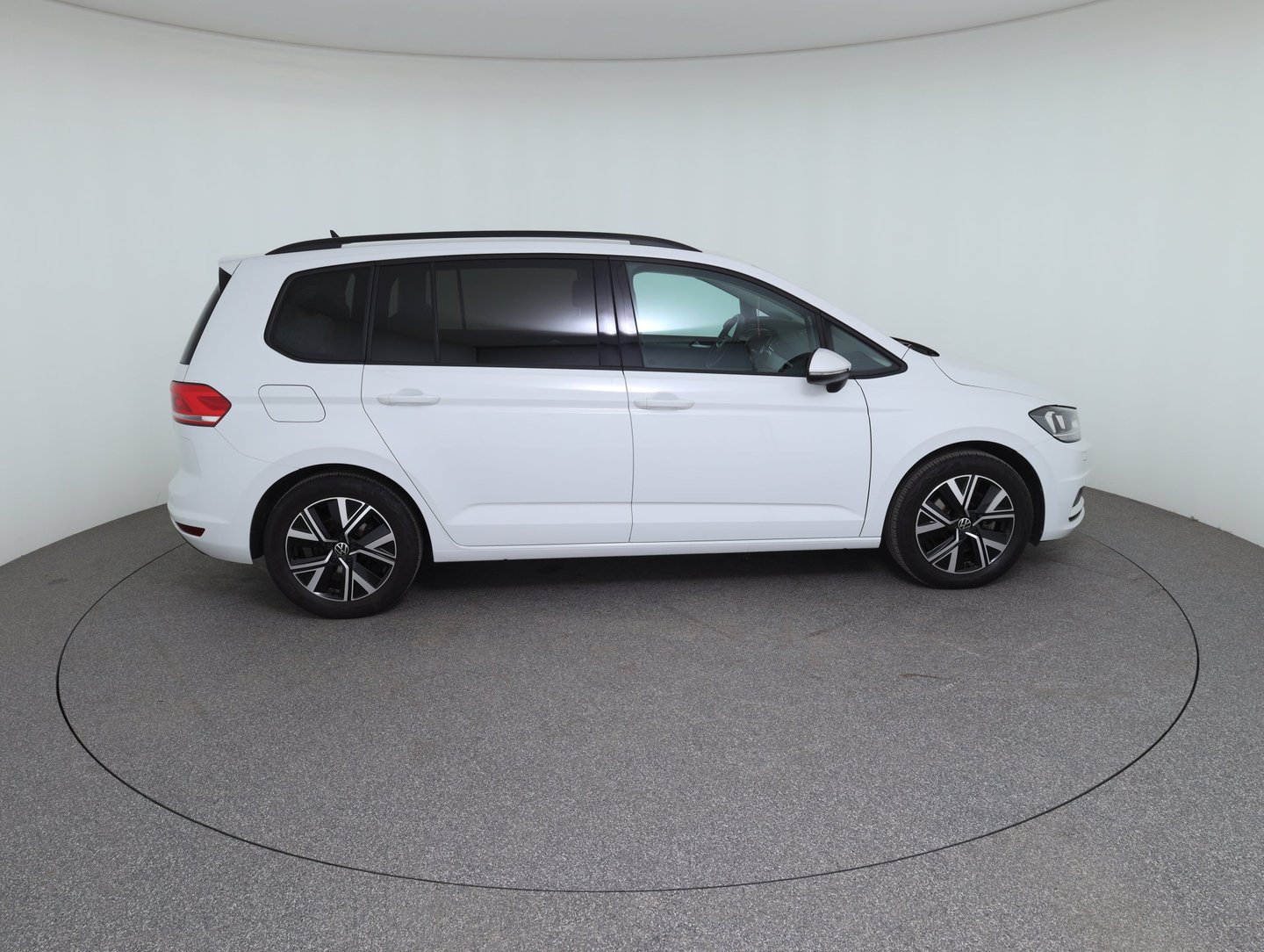 VW Touran Comfortline TDI DSG | Bild 4 von 10