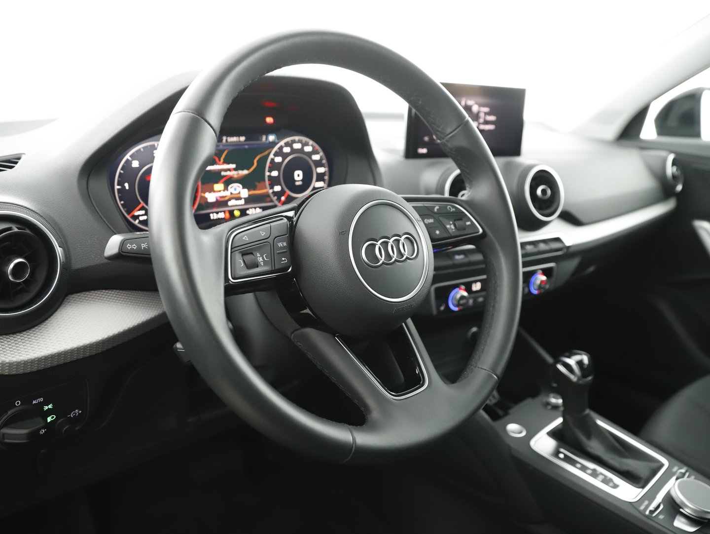 Audi Q2 35 TDI advanced | Bild 10 von 24