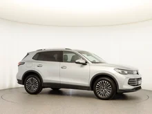 VW Tiguan Elegance eTSI DSG in Oyster Silver Metallic