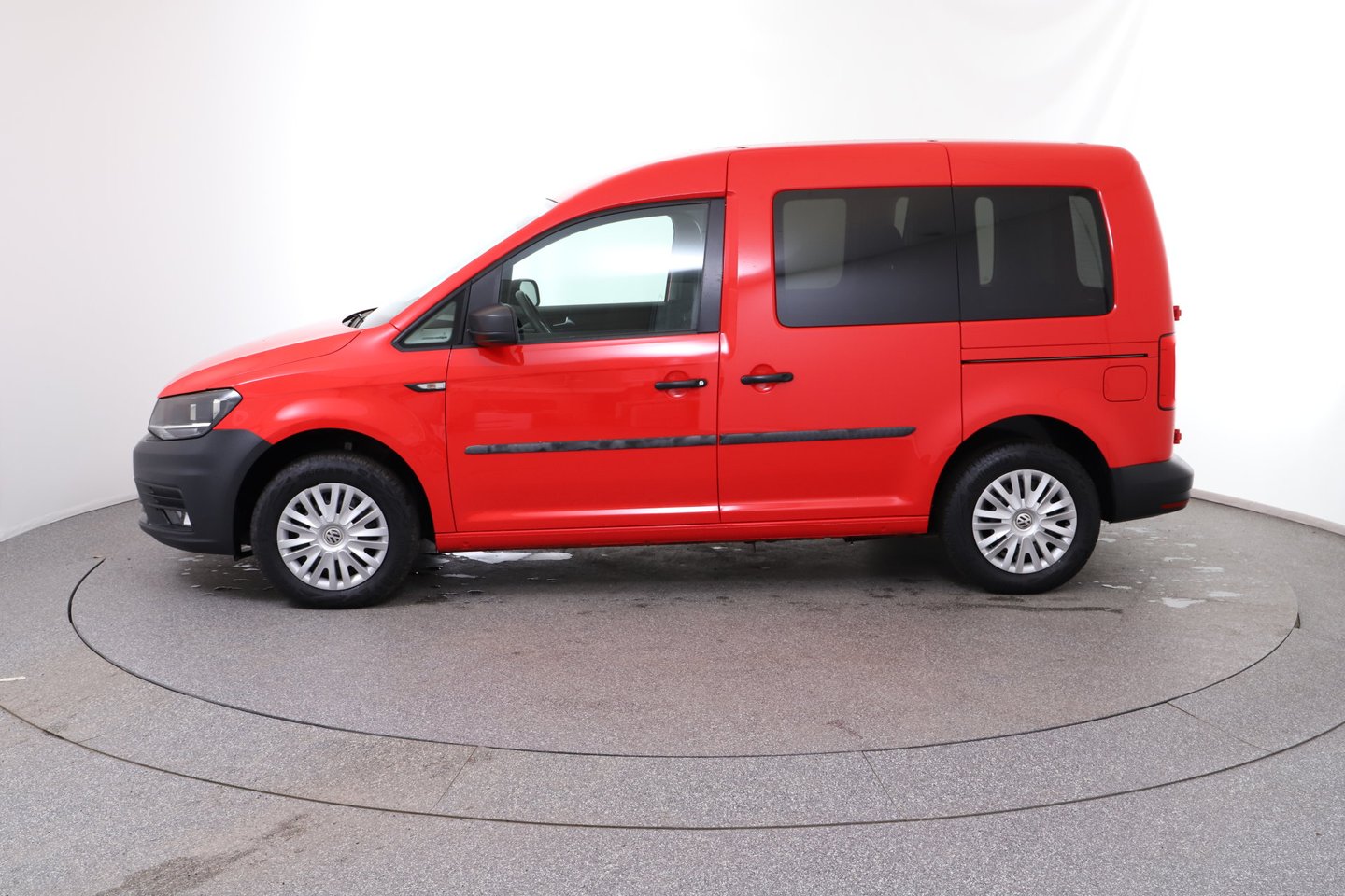 VW Caddy Trendline TDI | Bild 2 von 24