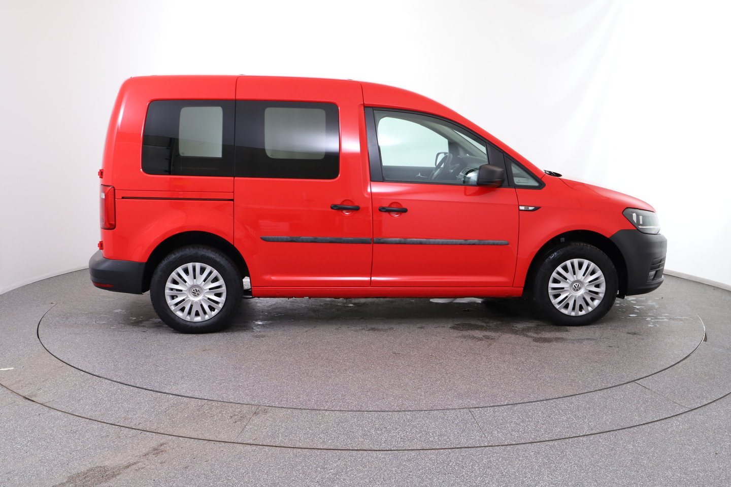 VW Caddy Trendline TDI | Bild 6 von 24