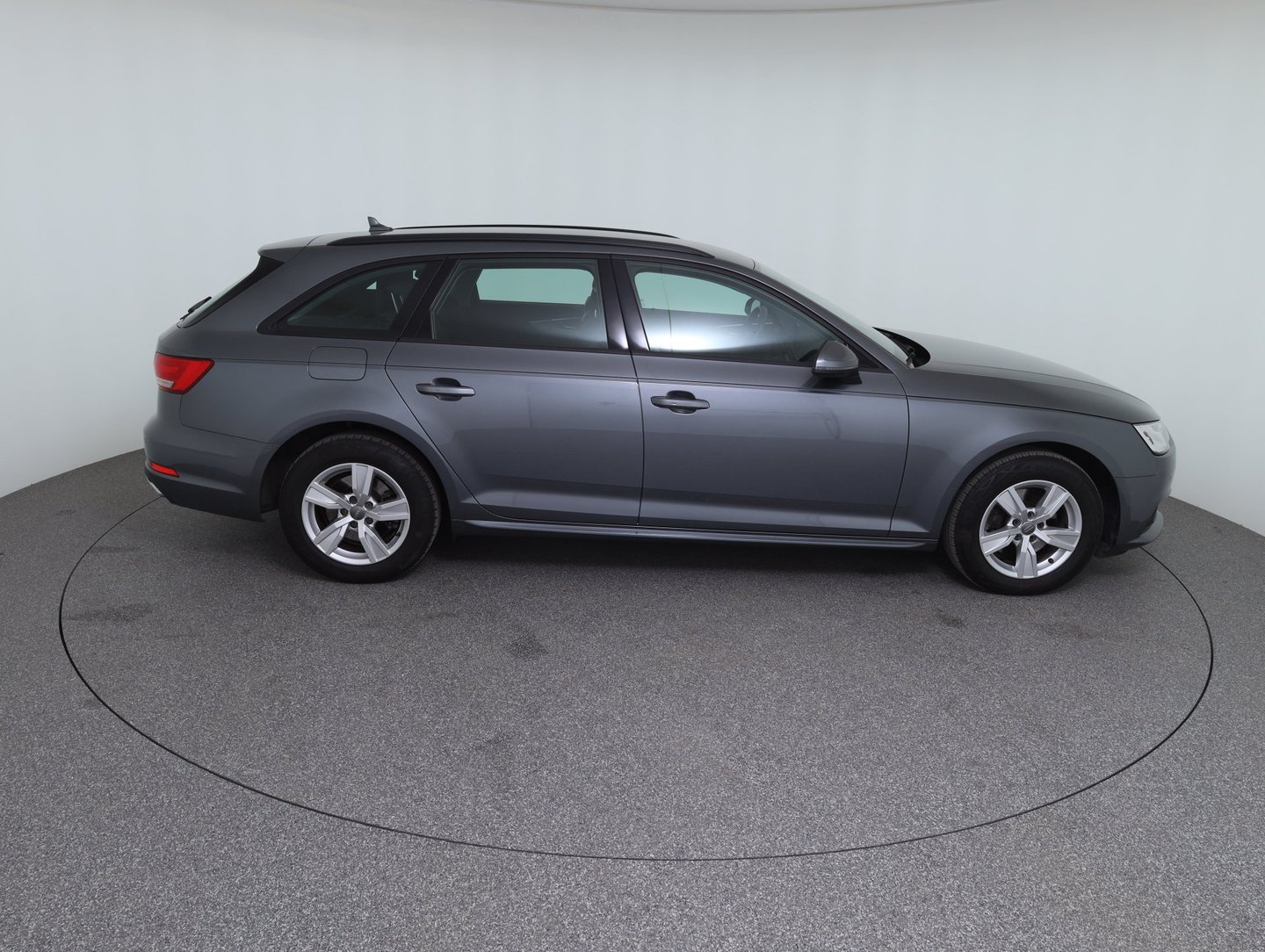 Audi A4 Avant 35 TDI | Bild 4 von 14