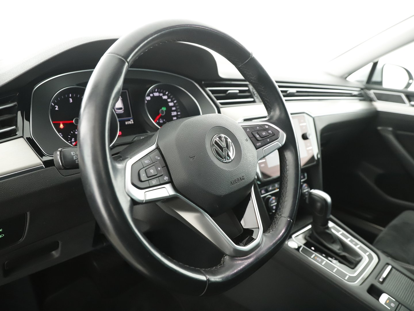 VW Passat Variant Elegance TDI DSG | Bild 6 von 23