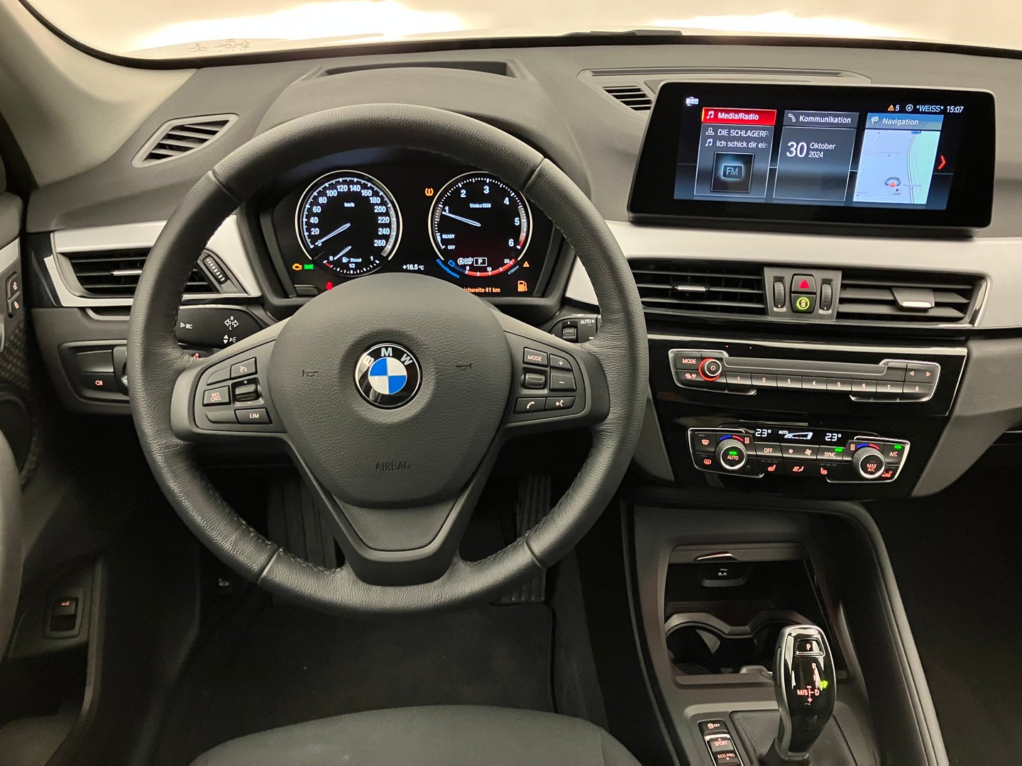 BMW X1 sDrive18d | Bild 11 von 28