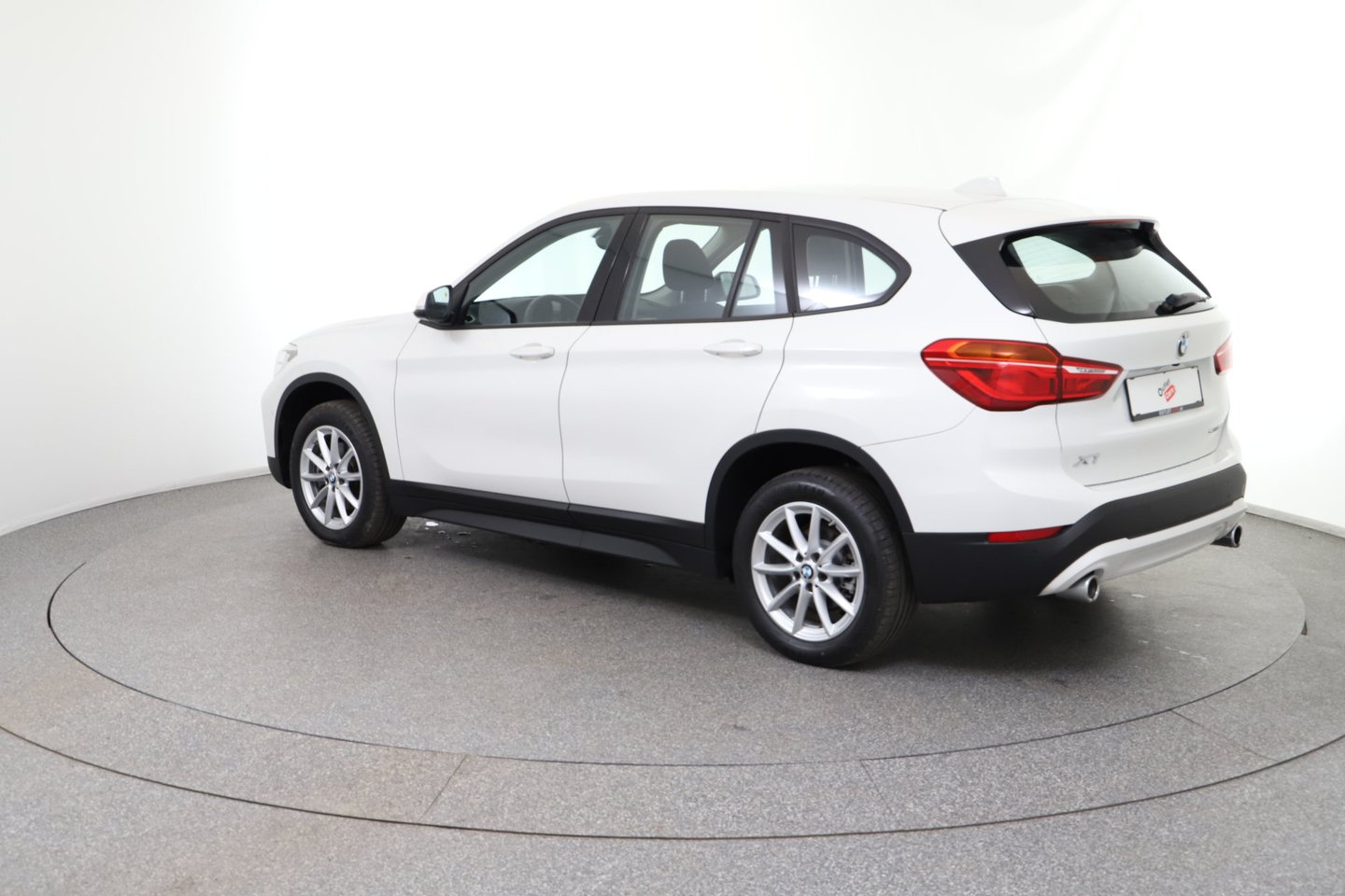 BMW X1 sDrive18d | Bild 3 von 28