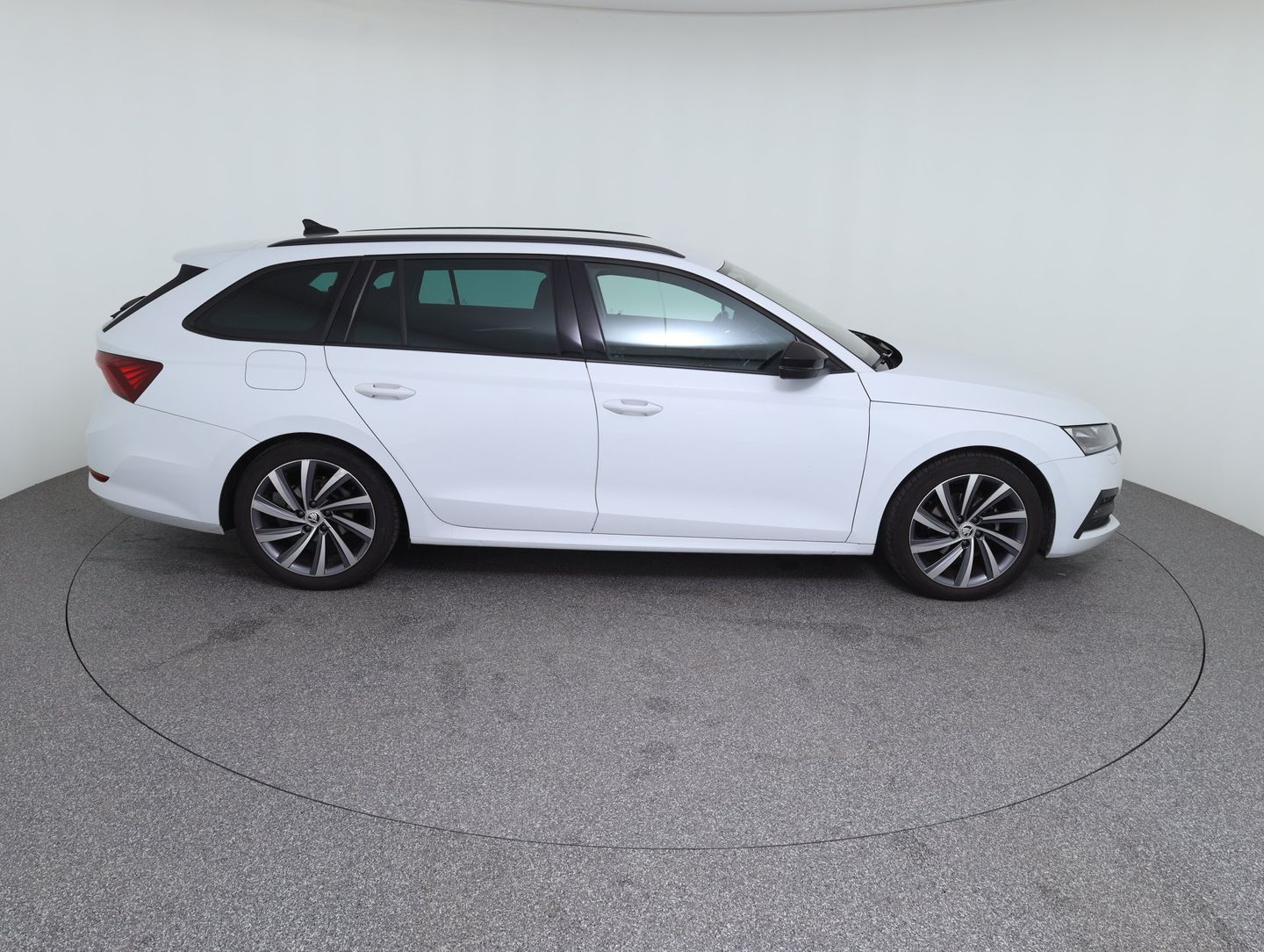 Škoda OCTAVIA Combi Style TSI e-TEC DSG | Bild 4 von 14