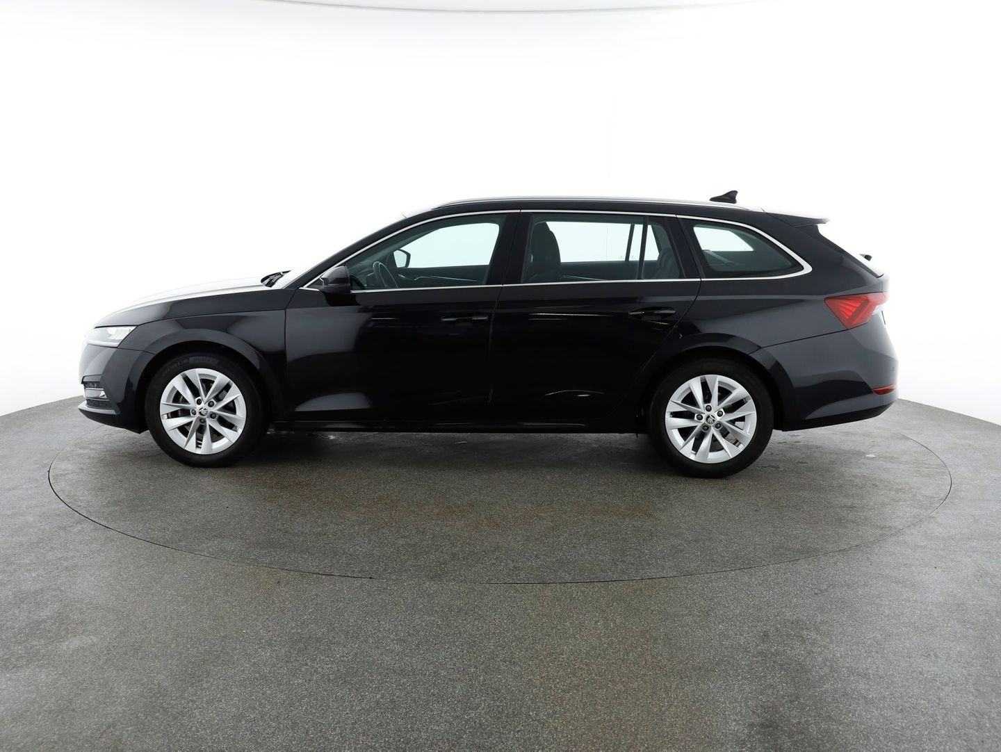 Škoda Octavia Combi 2,0 TDI Premium DSG | Bild 2 von 27